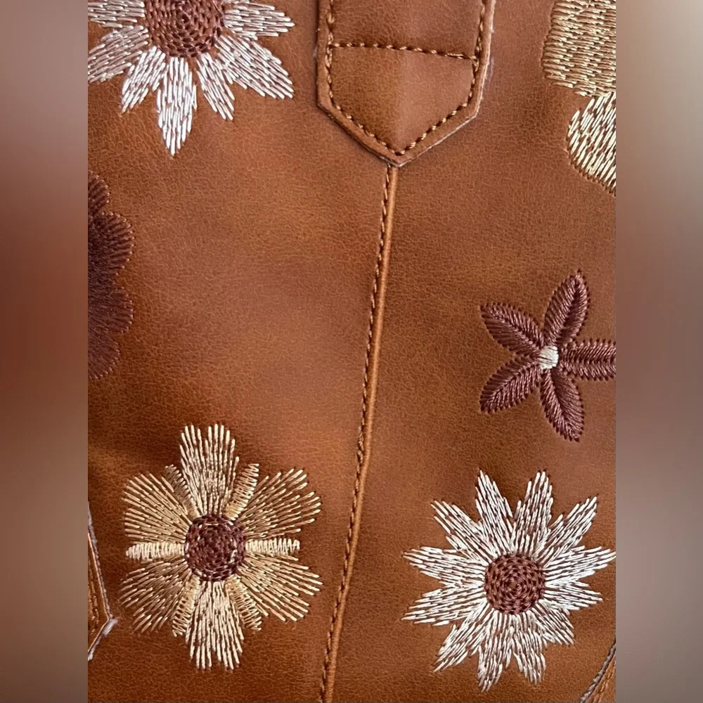 Rollda Floral Embroidered Girl’s Boots 3 Cowgirl with Fringe Pull on
